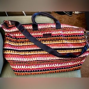 Vera Bradley Lighten Up Expandable Travel Bag in Rio Squiggle *NWOT*